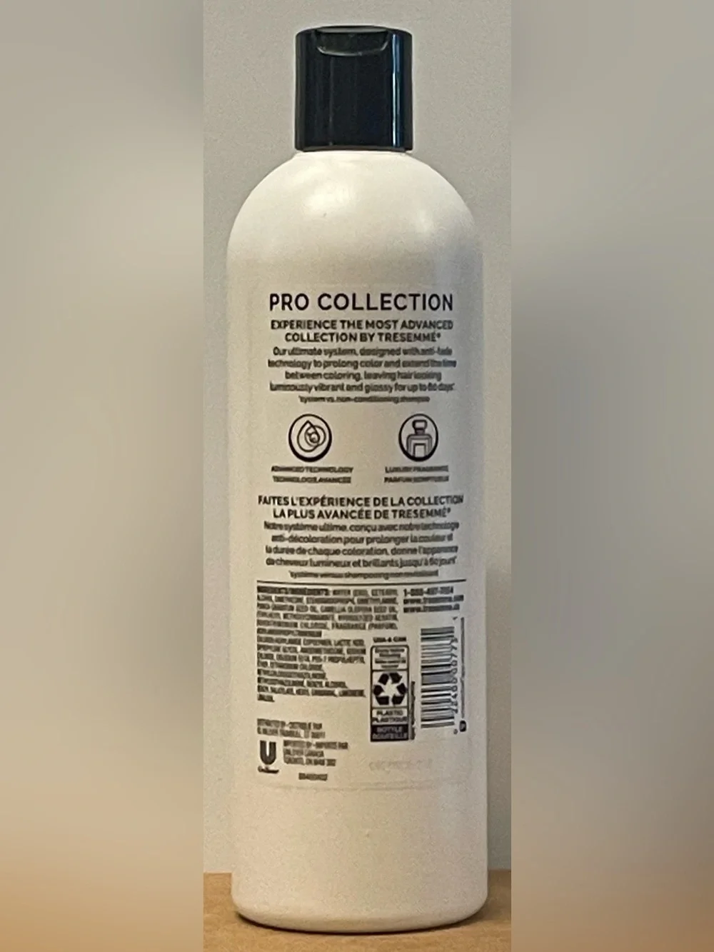TRESemmé Keratin Smooth Color Conditioner - White with Red Accent